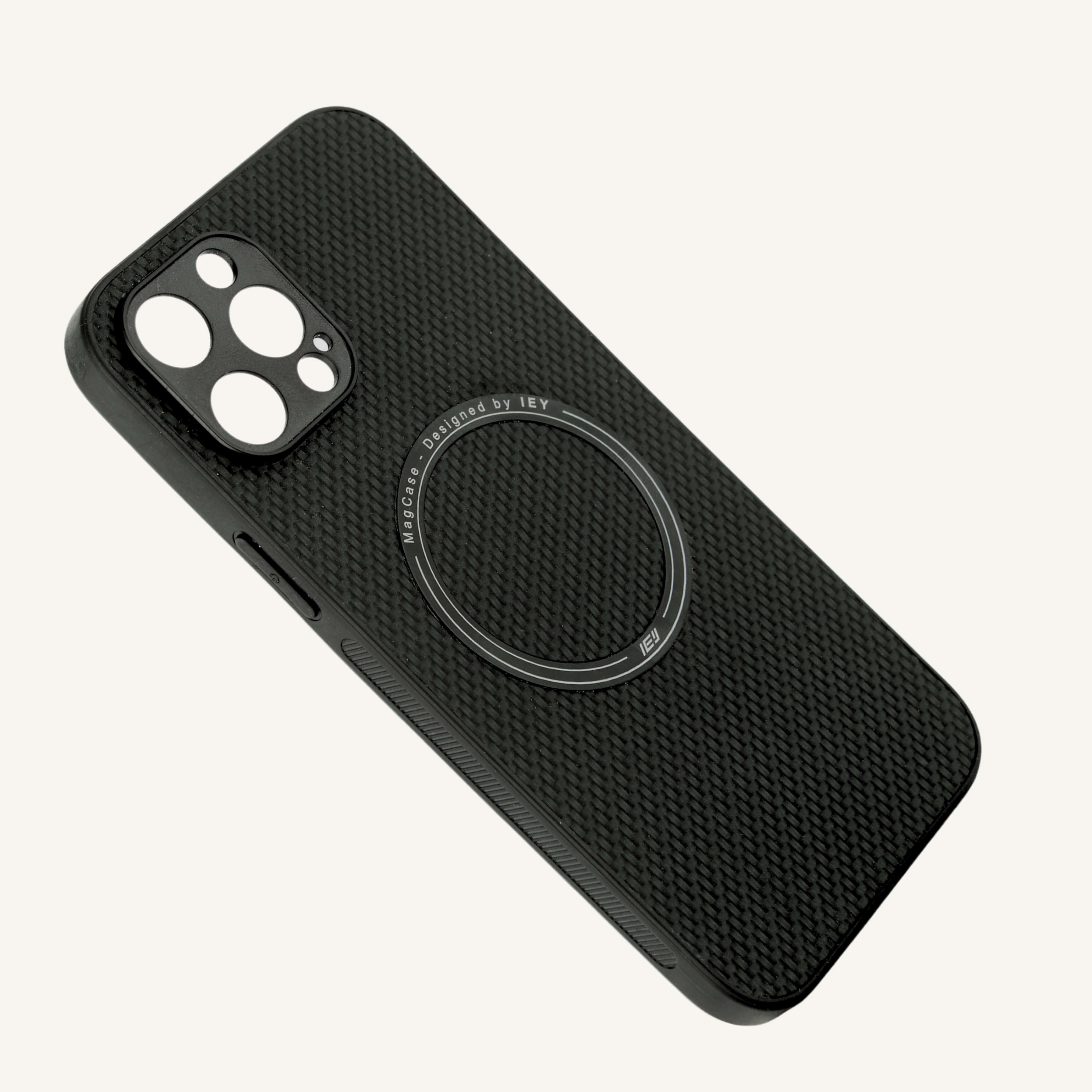 Funda MagSafe negra de fibra de carbono con aro integrado, vista frontal sobre fondo blanco