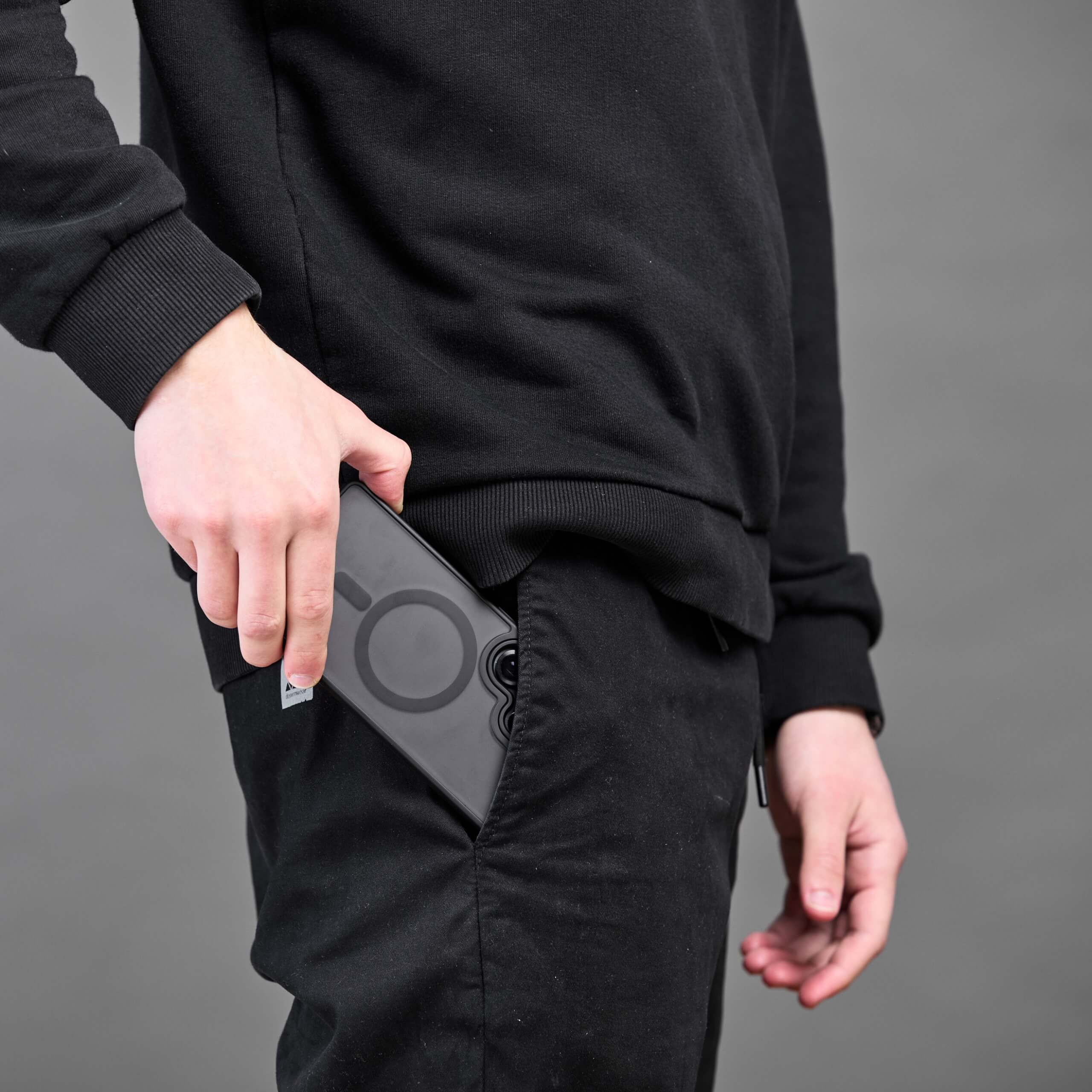 Funda MagSafe para Samsung S25 Ultra en Bolsillo de Hombre