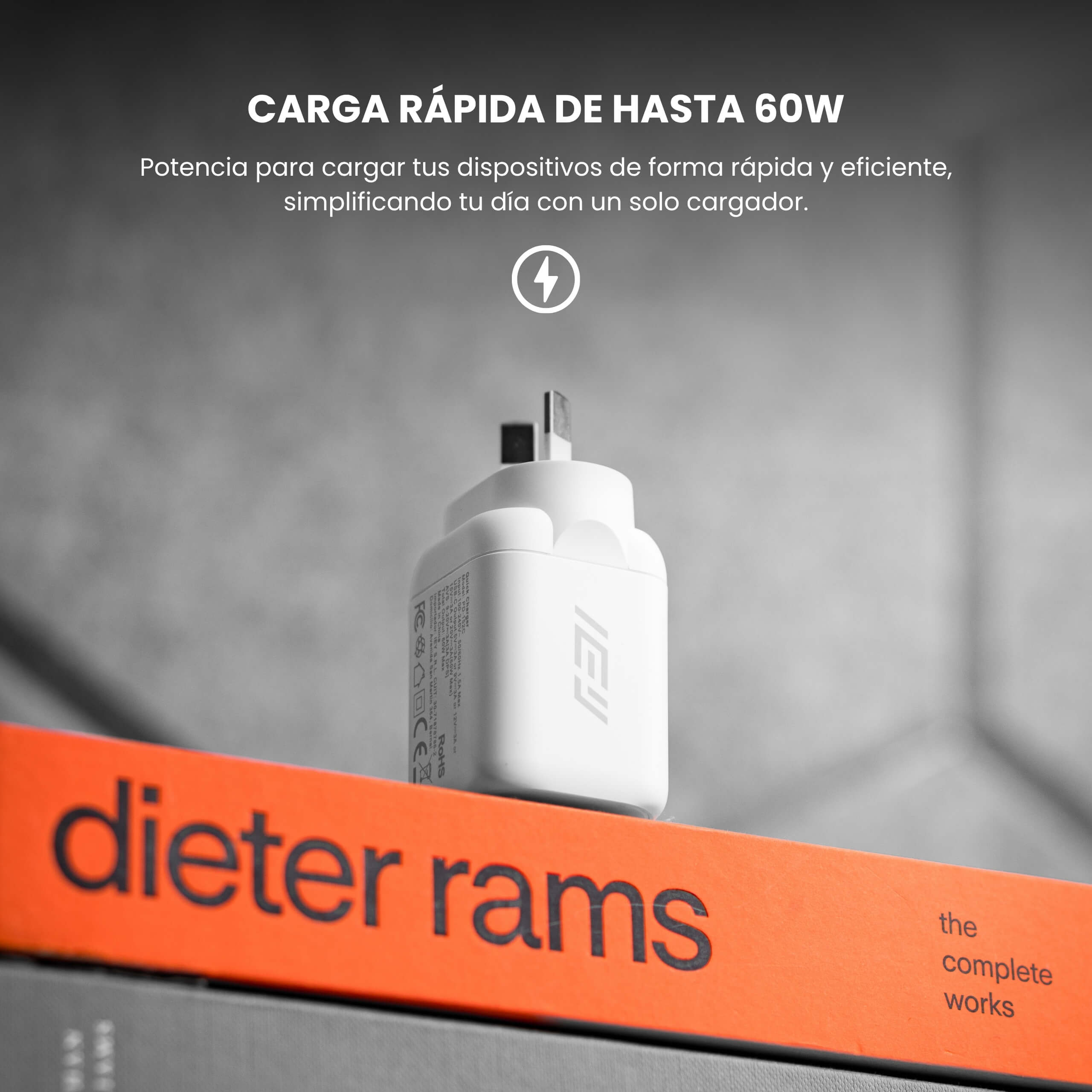 Cargador de pared USB-C IEY® con carga rápida de hasta 60W #color_blanco