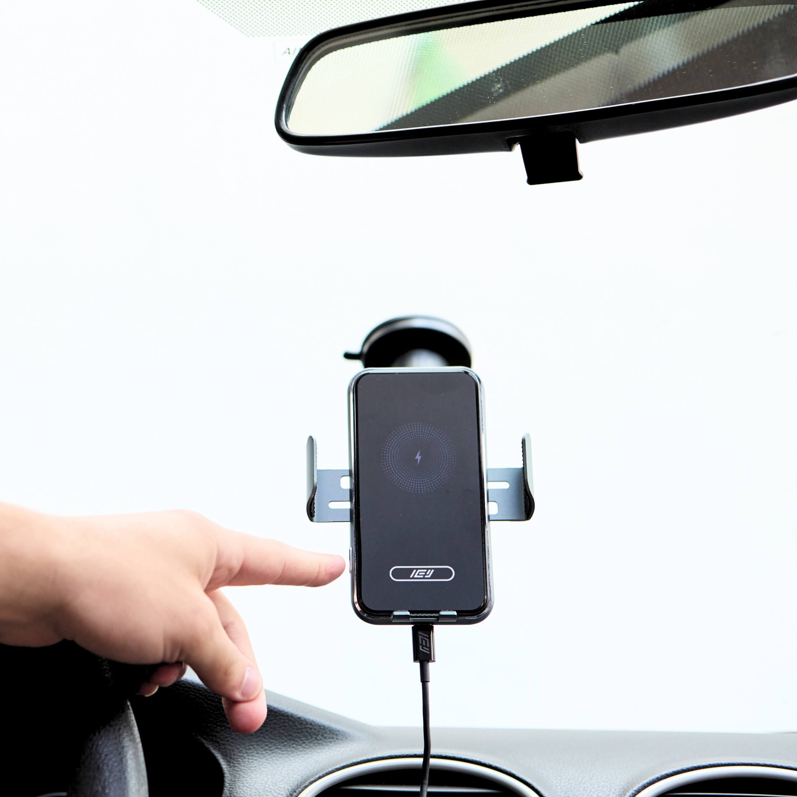 Carga inalámbrica rápida de hasta 15W con MagCharger Car para iPhone y Android.